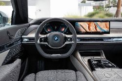 BMW i7 - interior