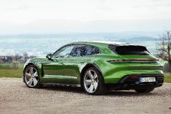 Porsche Taycan Cross Turismo - Mamba Green Metallic