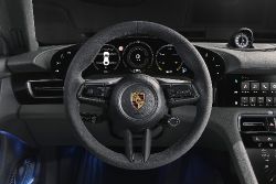 Porsche Taycan - interior steering wheel