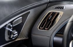 Mercedes-Benz EQC - Interior