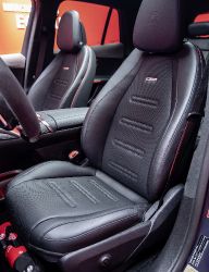 Mercedes-Benz EQE SUV - front seats
