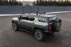 GMC Hummer EV SUV - Image 11 from the photo gallery