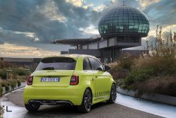 Abarth 500e - rear