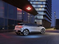 Renault Mégane E-Tech Electric - Image 10 from the photo gallery