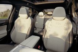 Volkswagen ID.7 - interior front seats