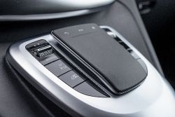 Mercedes-Benz EQV - Interior touchpad