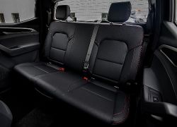Maxus T90 EV - Interior rear seats
