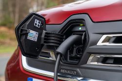 Renault Kangoo E-Tech Electric - charging port