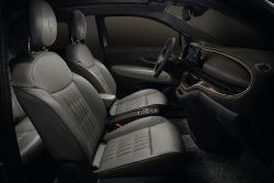 Fiat 500e - interior front seats