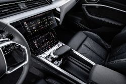 Audi e-tron - Interior