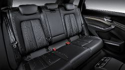 Audi e-tron - Interior back seats
