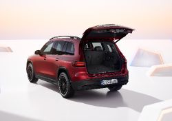 Mercedes-Benz EQB - boot / trunk